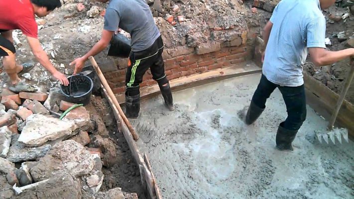 Dịch vụ đổ bê tông tay uy tín, chuyên nghiệp miền Nam